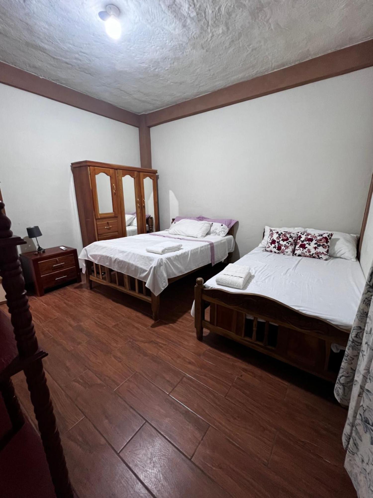 Ibania Hostal Tamanique Oda fotoğraf